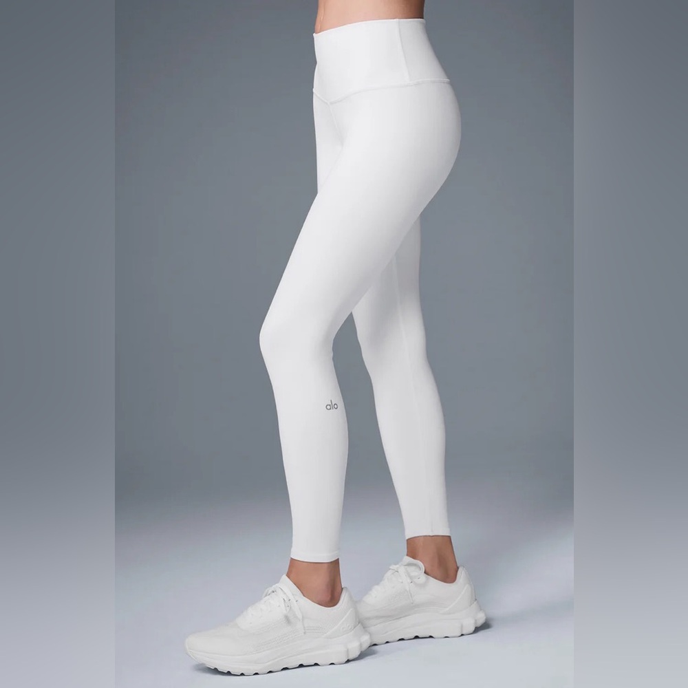 ALO high-waist airbrush legging size medium - Christmas Sale